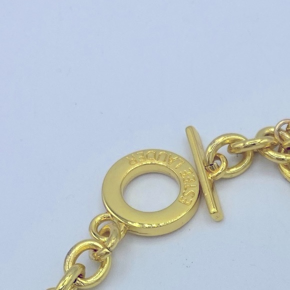 Signed Estée Lauder Gold Tone Charm Bracelet With Five Charms NWOT Size 7” - Picture 8 of 11